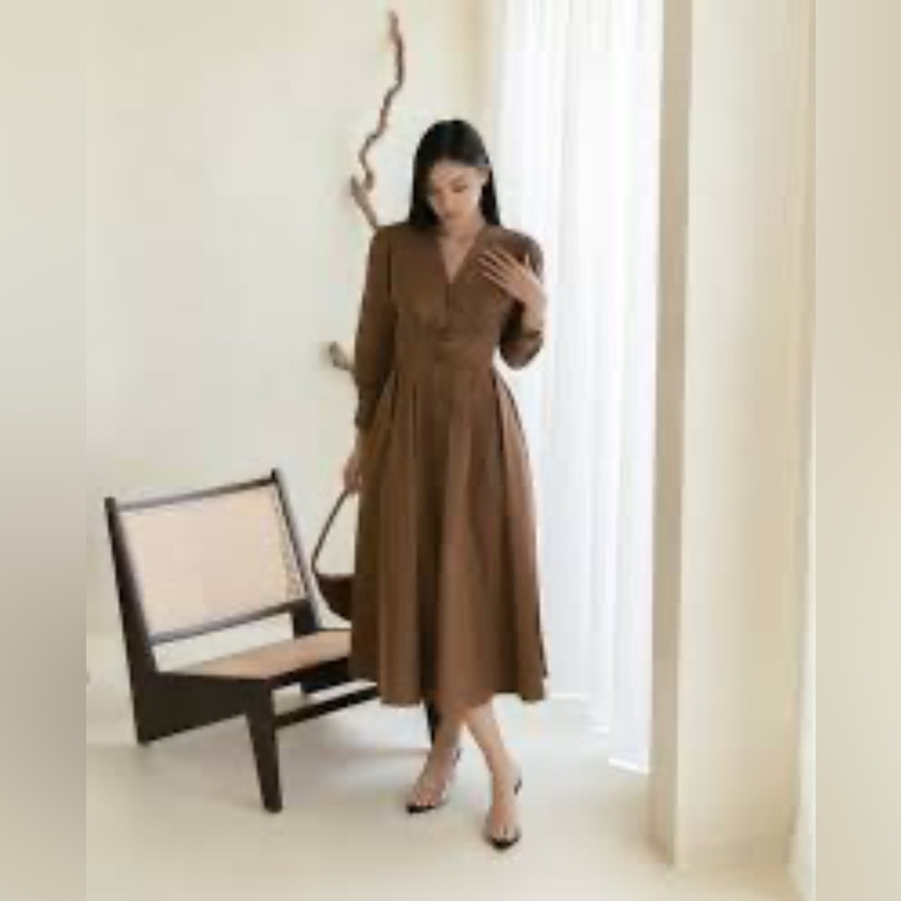 Elegant Brown Midi Dress